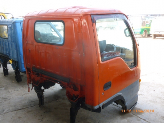 แสงฟ้าเต้นรถ///จำหน่ายหัวเก๋งเก่าญี่ปุ่น NKR หัวสูง สภาพสวยอุปกรณ์ครบ