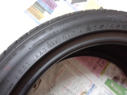 ยาง,205/45R17 NEXEN ดอกหนามากปี12แก่ๆสี่เส้น
