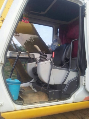 ขาย รถแบ็คโฮ SUMITOMO SH200A1