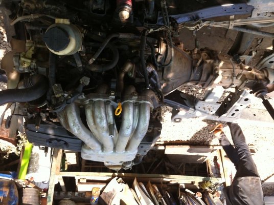 ขายเครื่องพร้อมเกียร์นิสันฟรอนเทีนร์ZD30