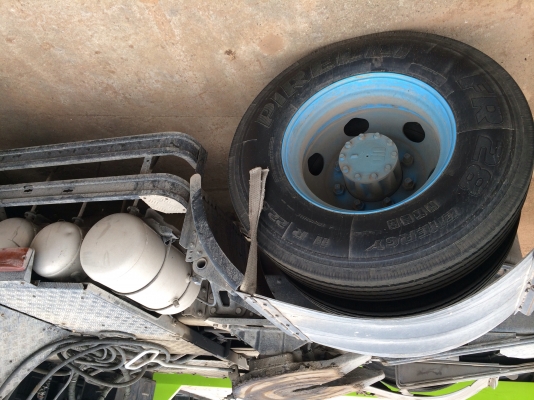 ขายด่วน หัวลากพร้อมหางโรเบท 420 แรง ยางดีทุกเส้น