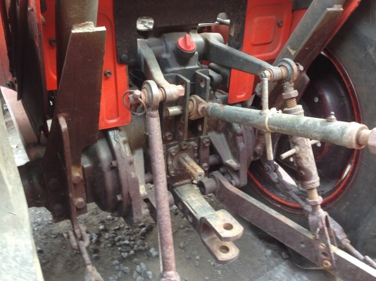 ขอโทษทีครับลงราคาผิด 320,000 KUBOTA L3608 พร้อมใบมีดดันดินคานบน พร้อมโรตารีตราช้างเอาไปเลย