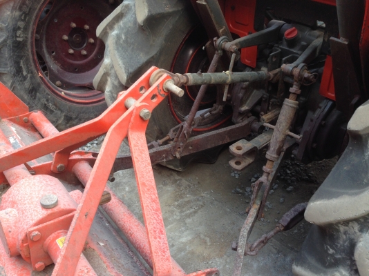 ขอโทษทีครับลงราคาผิด 320,000 KUBOTA L3608 พร้อมใบมีดดันดินคานบน พร้อมโรตารีตราช้างเอาไปเลย