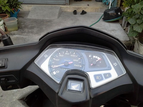 Honda แอร์เบลด ปี 51 ตัวท็อป ล้อแม็ค สีดำ แดง รถสวย เครื่องเดิมแน่นๆ ไม่หลวม ไม่หอน ทดลองขับได้จ้า