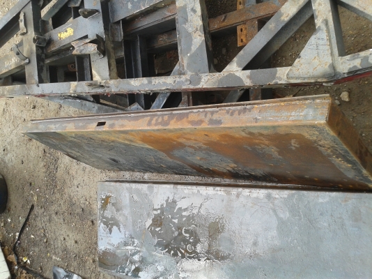 ขายเสากะบะสามมิตร