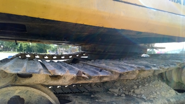 ขาย..PC60-7  รถใช้งานอยู่ พร้อมใช้ ช่วงล่างสวยโซ่ดี เครื่องเดิมแน่น...