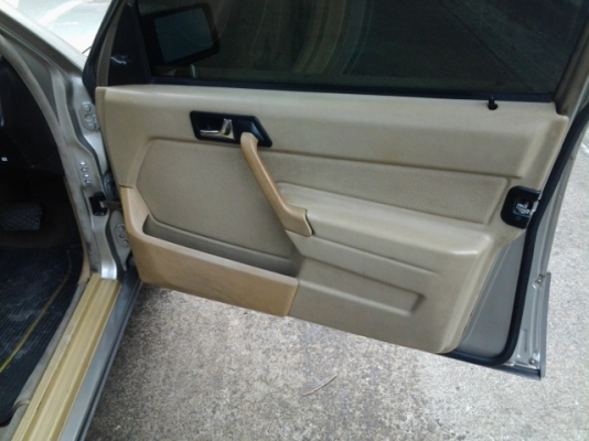 BENZ 190e มือเดี๋ยวสภาพเดิม100\% BENZ 190e มือเดี๋ยวสภาพเดิม100\%