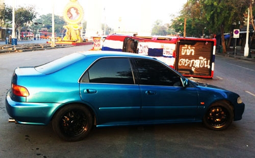 HONDA CIVIC 4 D ปี 95 เครื่อง D15B Vtec เกียร์ออโต้ แก๊ส LPG ภาษีไม่ขาด เอกสารพร้อมโอน