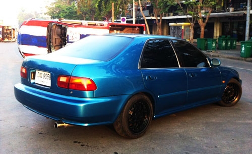 HONDA CIVIC 4 D ปี 95 เครื่อง D15B Vtec เกียร์ออโต้ แก๊ส LPG ภาษีไม่ขาด เอกสารพร้อมโอน