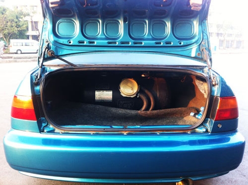 HONDA CIVIC 4 D ปี 95 เครื่อง D15B Vtec เกียร์ออโต้ แก๊ส LPG ภาษีไม่ขาด เอกสารพร้อมโอน