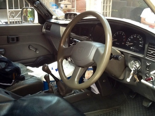 ขาย  Toyota  LN 106