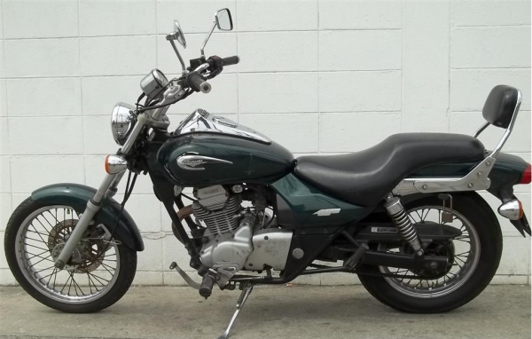 Kawasaki Boss 175CC สีเขียว รถมือเดียว Kawasaki Boss 175CC สีเขียว รถมือเดียว