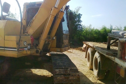 น๊อคดาวน์เซลล์!!!!!! แบคโฮ CAT 312  V2 รถใช้งานดีปกติ มีทะเบียนครบ รถสวยราคาต่อรอง