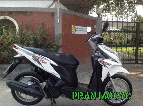 ขายHONDA CLICKสีขาวเทา ปี2013