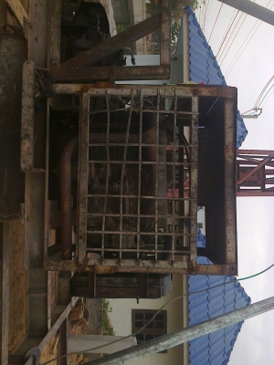 ขายปั้นจั่น 3 ขา