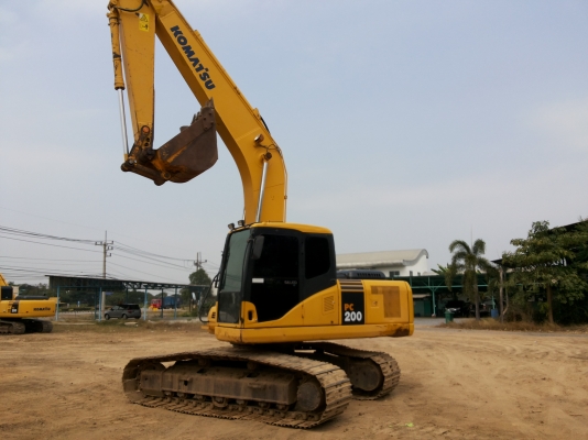 รถสวย   KOMATSU  PC200-7  พร้อมใช้งาน