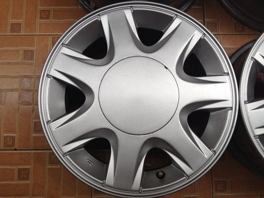 แม็กซ์ Enkei 14 นิ้ว 4รู100 กว้าง 5นิ้วครึ่ง ET 45 ใส่รถได้ทุกรุ่นที่เป็น 4รู100สภาพสวยเดิม ฝาครบ ตจว ส่งได้ครับ แม็กซ์ Enkei 14 นิ้ว 4รู100 กว้าง 5นิ้วครึ่ง ET 45 ใส่รถได้ทุกรุ่นที่เป็น 4รู100สภาพสวยเดิม ฝาครบ ตจว ส่งได้ครับ