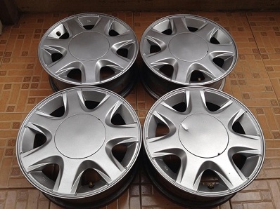 แม็กซ์ Enkei 14 นิ้ว 4รู100 กว้าง 5นิ้วครึ่ง ET 45 ใส่รถได้ทุกรุ่นที่เป็น 4รู100สภาพสวยเดิม ฝาครบ ตจว ส่งได้ครับ