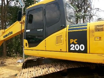 KOMATSU PC 200-7 ใช้งาน6000ช.มเศษ สภาพสวย