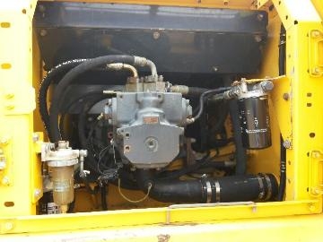 KOMATSU PC 200-7 ใช้งาน6000ช.มเศษ สภาพสวย