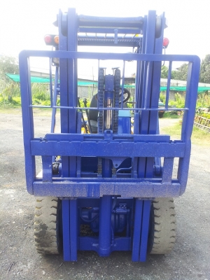 Forklift 2.5 ตัน ดีเซล เกียร์ออโต้ ยก 3.0 เมตร เสาเข้าตู้ ดีเซล