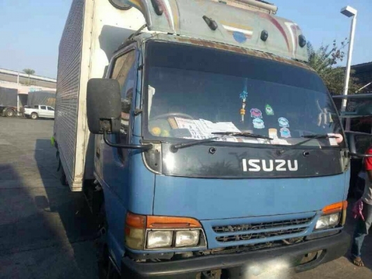 รถอีซูซุ 6 ล้อ ตู้แห้ง NQR  130 แรงม้า. ปี 43  สนใจติดต่อ 081 - 6079515