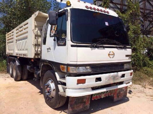 รถฮีโน่ 10 ล้อดั้ม FM3M  240 แรงม้า.  สนใจติดต่อ 081 - 6079515