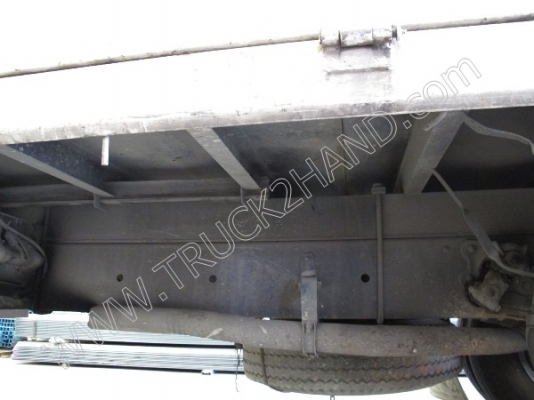 รถบรรทุก 6 ล้อ ยีห้อ HINO รุ่นFC4JLRA ขนาด 170 แรงม้า ติดเครนขนาด 3 ตัน