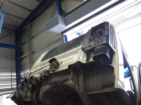 รถบรรทุก 6 ล้อ ยีห้อ HINO รุ่นFC4JLRA ขนาด 170 แรงม้า ติดเครนขนาด 3 ตัน