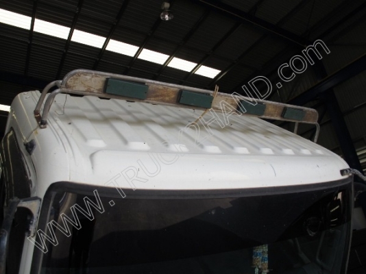 รถบรรทุก 6 ล้อ ยีห้อ HINO รุ่นFC4JLRA ขนาด 170 แรงม้า ติดเครนขนาด 3 ตัน