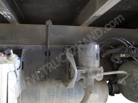 รถบรรทุก 6 ล้อ ยีห้อ HINO รุ่นFC4JLRA ขนาด 170 แรงม้า ติดเครนขนาด 3 ตัน