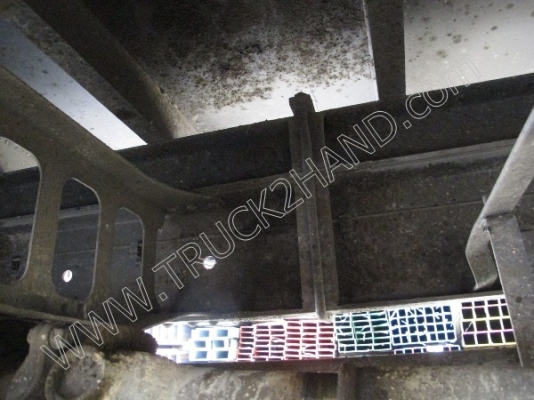 รถบรรทุก 6 ล้อ ยีห้อ HINO รุ่นFC4JLRA ขนาด 170 แรงม้า ติดเครนขนาด 3 ตัน