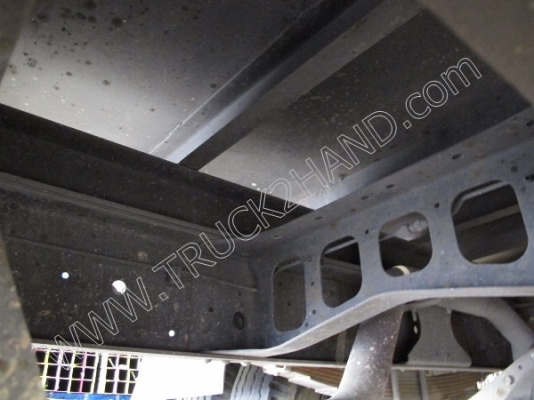 รถบรรทุก 6 ล้อ ยีห้อ HINO รุ่นFC4JLRA ขนาด 170 แรงม้า ติดเครนขนาด 3 ตัน