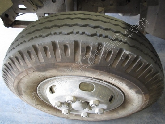 รถบรรทุก 6 ล้อ ยีห้อ HINO รุ่นFC4JLRA ขนาด 170 แรงม้า ติดเครนขนาด 3 ตัน