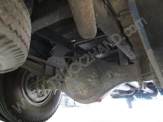 รถบรรทุก 6 ล้อ ยีห้อ HINO รุ่นFC4JLRA ขนาด 170 แรงม้า ติดเครนขนาด 3 ตัน