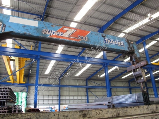 รถบรรทุก 6 ล้อ ยีห้อ HINO รุ่นFC4JLRA ขนาด 170 แรงม้า ติดเครนขนาด 3 ตัน