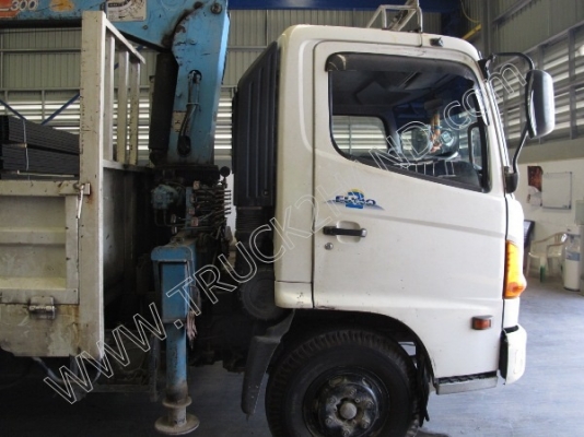 รถบรรทุก 6 ล้อ ยีห้อ HINO รุ่นFC4JLRA ขนาด 170 แรงม้า ติดเครนขนาด 3 ตัน