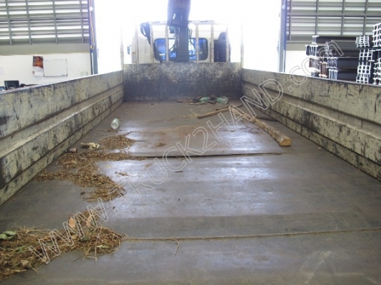 รถบรรทุก 6 ล้อ ยีห้อ HINO รุ่นFC4JLRA ขนาด 170 แรงม้า ติดเครนขนาด 3 ตัน