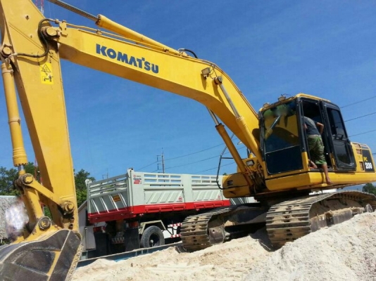 รถแบคโฮ KOMATSU  PC 200 - 8.  ( รถทำงาน. 7,2xx  ซม. )    สนใจติดต่อ  081 - 6079515