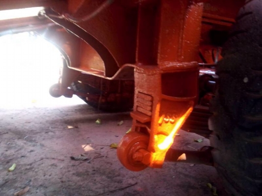 ขายหาง โรเบส. พื้นเรียบ.   2 เพลา.  สนใจติดต่อ 081 - 6079515