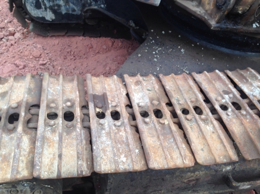 ต้องการขายรถเเบคโฮ komatsu pa120-5 เเท้เครื่องเเรงปั้มเเรงทำงานไม่มีโหลดรับรองซื้อไปไม่ผิดหวัง