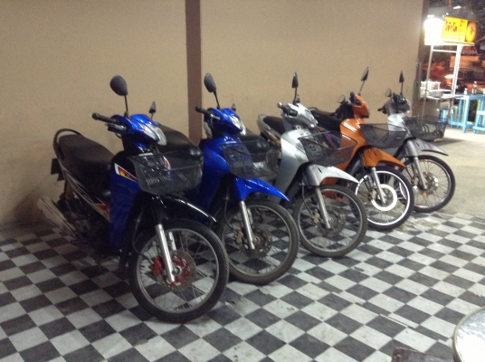 ขาย!!!ปลีกและราคาส่งคับ เวฟ125 สต๊าทมือ ปี49 รถเครื่องดีคับ มีเล่มทะเบียนครบ