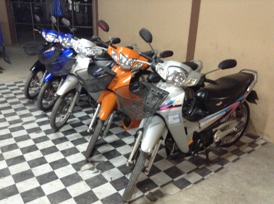 ขาย!!!ปลีกและราคาส่งคับ เวฟ125 สต๊าทมือ ปี49 รถเครื่องดีคับ มีเล่มทะเบียนครบ