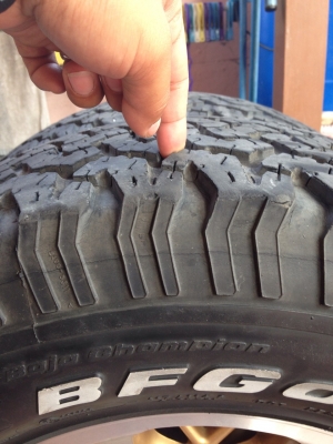 ขายแม็กjeepพร้อมยางBF All 265/70/16 ขายแม็กjeepพร้อมยางBF All 265/70/16