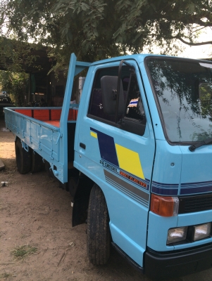 isuzu 6 ล้อ ห้างแท้ ปี38 เครื่องดี คัสซีสวย ภายนอกสวย ภายในสะอาด พร้อมใช้ ม79