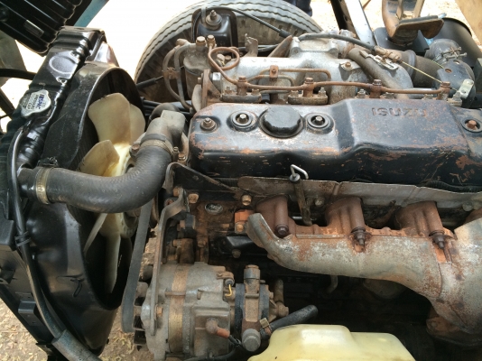 isuzu 6 ล้อ ห้างแท้ ปี38 เครื่องดี คัสซีสวย ภายนอกสวย ภายในสะอาด พร้อมใช้ ม79