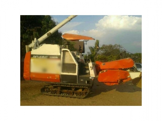 ขายรถเกี่ยว KUBOTA DC68 สภาพพร้อมใช้งาน เอกสารพร้อมโอน
