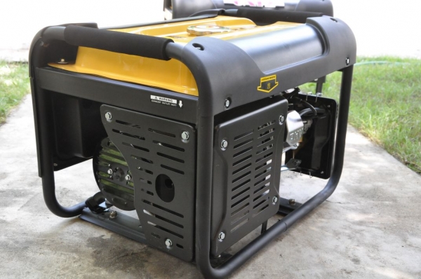 ขายเครื่องปั่นไฟ CATZ2500S (2.5KW) สภาพสวยเดิมยังไม่เคยใช้งานในไทย13,500เท่านั้น!!