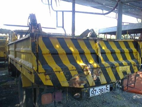 ขาย 6 ล้อ HINO KR340 ติดเฮี๊ยบ 3 ตัน เครื่อง EH300 160 HP คัสซีสวย ทะเบียนพร้อมโอนครับ