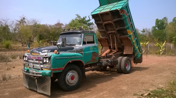 ขาย 6 ล้อดั้มหัวยาว เครื่อง 6BB1 145 HP ปั้มคอยาว เฟืองท้าย FUSO คัสซีสวย ยางเต็ม ทะเบียนไม่ขาด